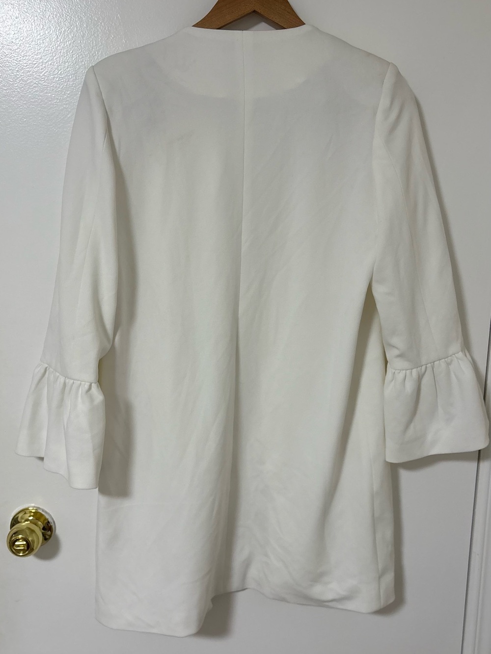 Cream Open-Front Ruffle Sleeve Blazer - Picture 3 of 3
